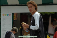 rg06_0408.jpg (62131 octets)