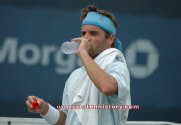 NY06-08-280122.jpg (64738 octets)