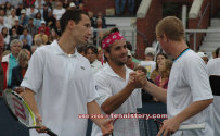 NY06-09-02-016.jpg (121248 octets)